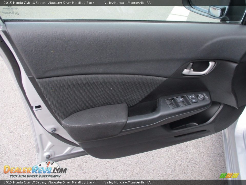 2015 Honda Civic LX Sedan Alabaster Silver Metallic / Black Photo #10