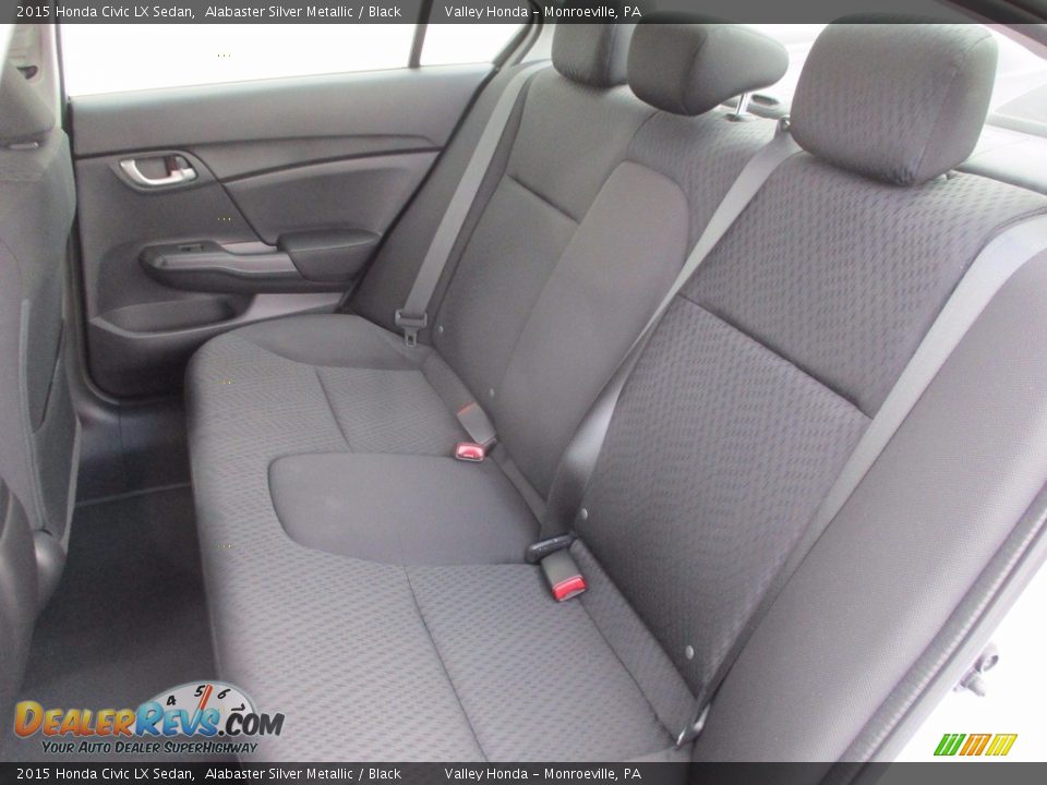 2015 Honda Civic LX Sedan Alabaster Silver Metallic / Black Photo #12
