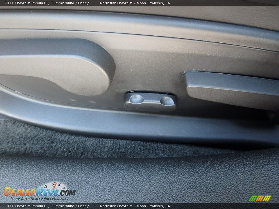2011 Chevrolet Impala LT Summit White / Ebony Photo #24