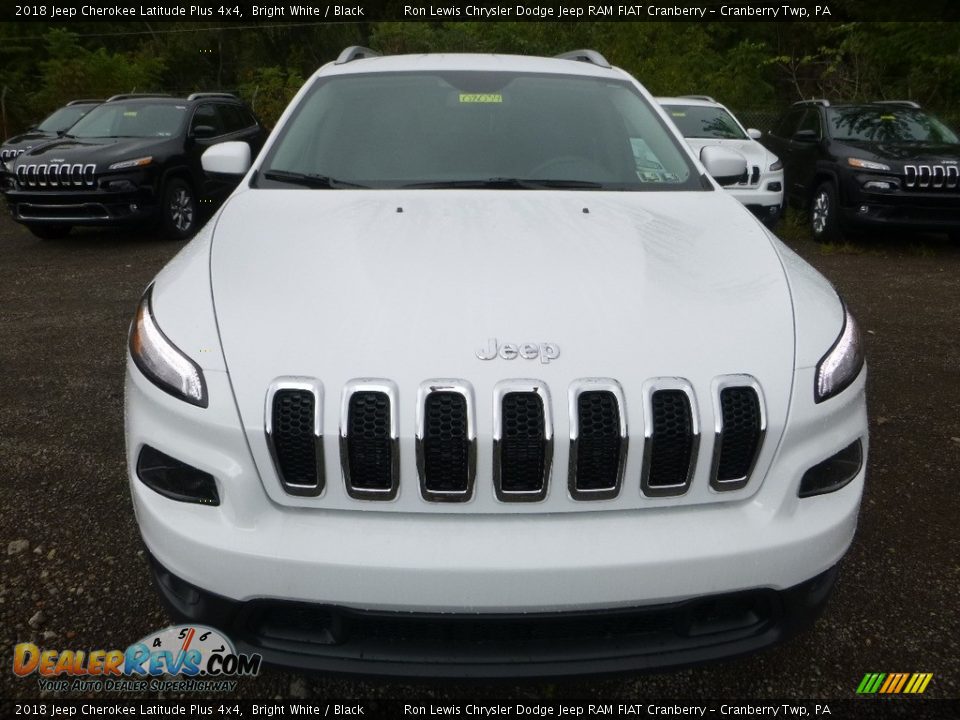 2018 Jeep Cherokee Latitude Plus 4x4 Bright White / Black Photo #8