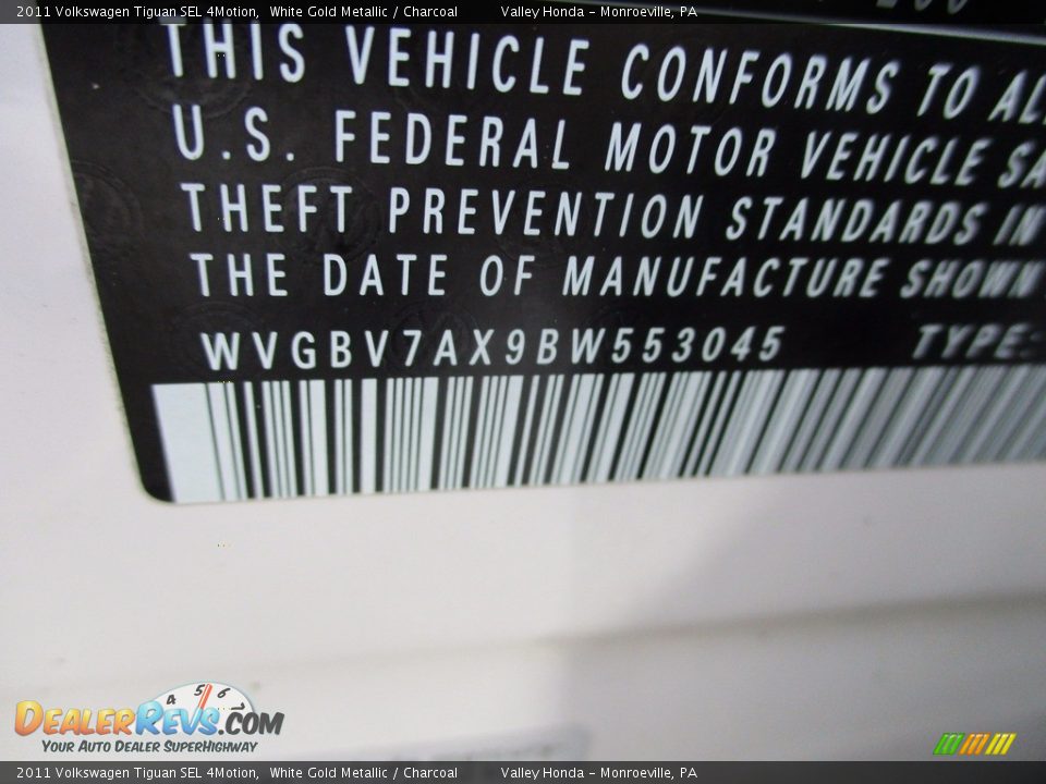 2011 Volkswagen Tiguan SEL 4Motion White Gold Metallic / Charcoal Photo #19