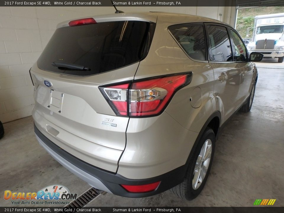 2017 Ford Escape SE 4WD White Gold / Charcoal Black Photo #2