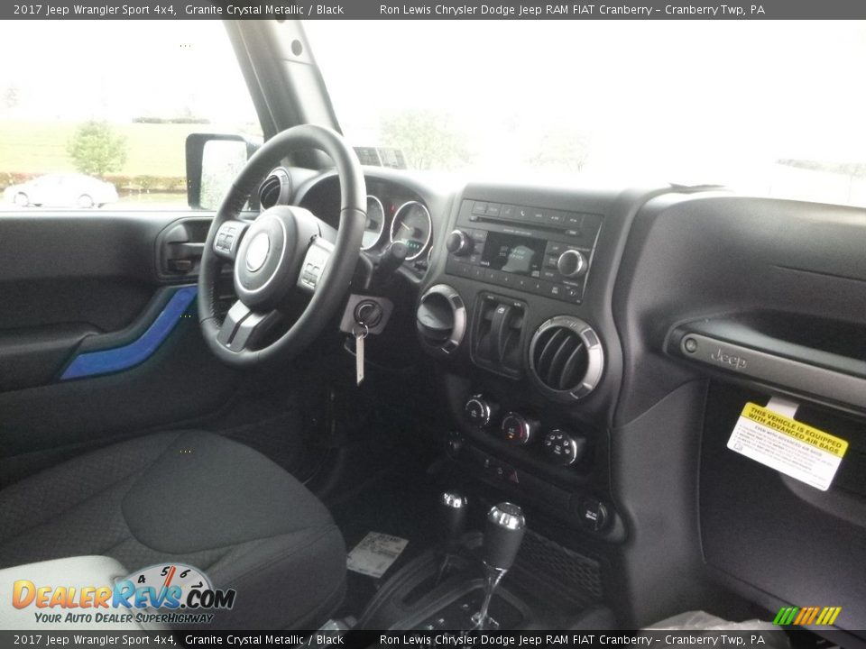 2017 Jeep Wrangler Sport 4x4 Granite Crystal Metallic / Black Photo #11