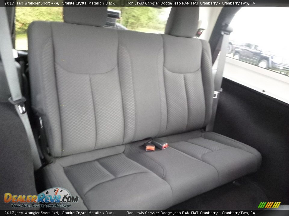 2017 Jeep Wrangler Sport 4x4 Granite Crystal Metallic / Black Photo #12