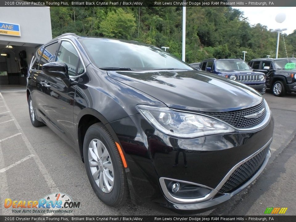 2018 Chrysler Pacifica Touring Plus Brilliant Black Crystal Pearl / Black/Alloy Photo #7