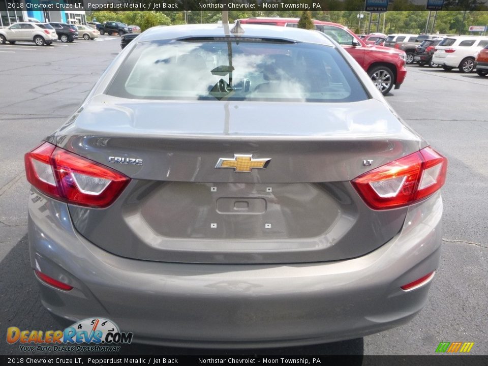2018 Chevrolet Cruze LT Pepperdust Metallic / Jet Black Photo #4