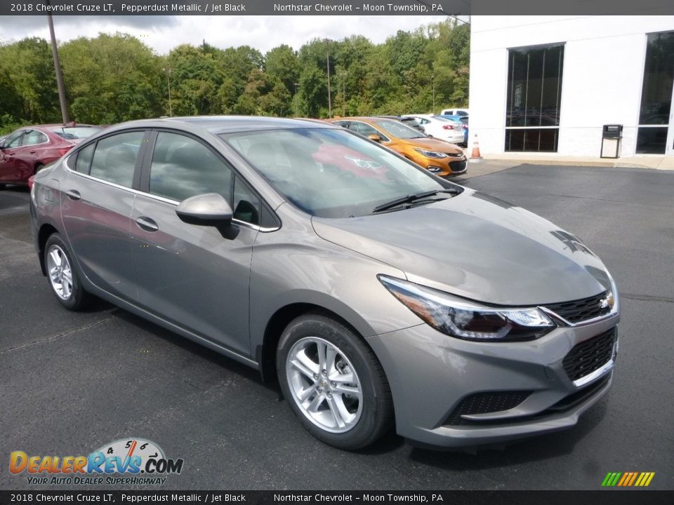 2018 Chevrolet Cruze LT Pepperdust Metallic / Jet Black Photo #7