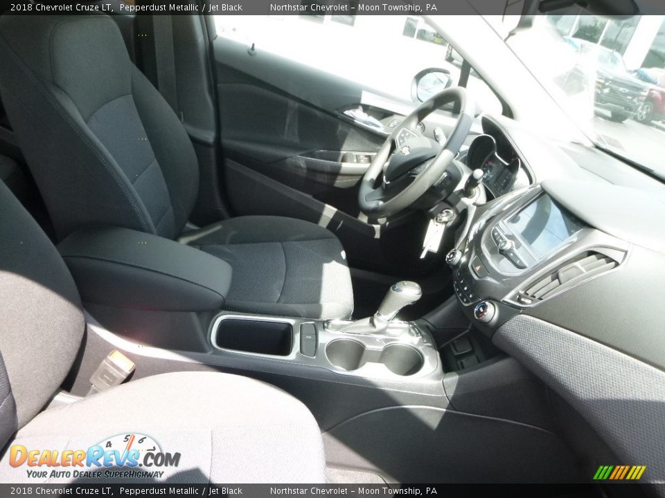 2018 Chevrolet Cruze LT Pepperdust Metallic / Jet Black Photo #10