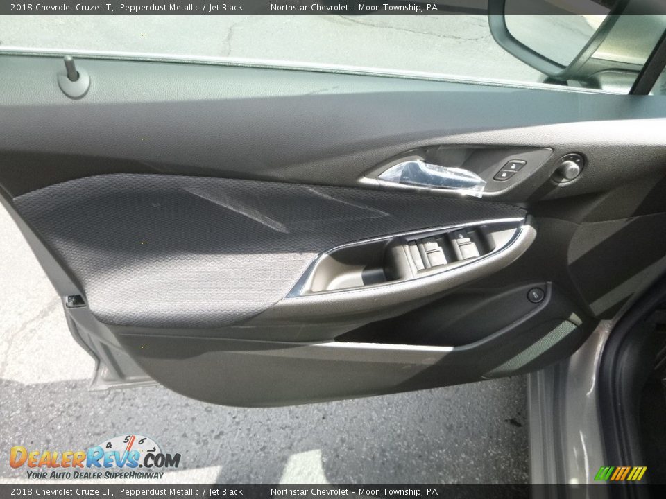 2018 Chevrolet Cruze LT Pepperdust Metallic / Jet Black Photo #15