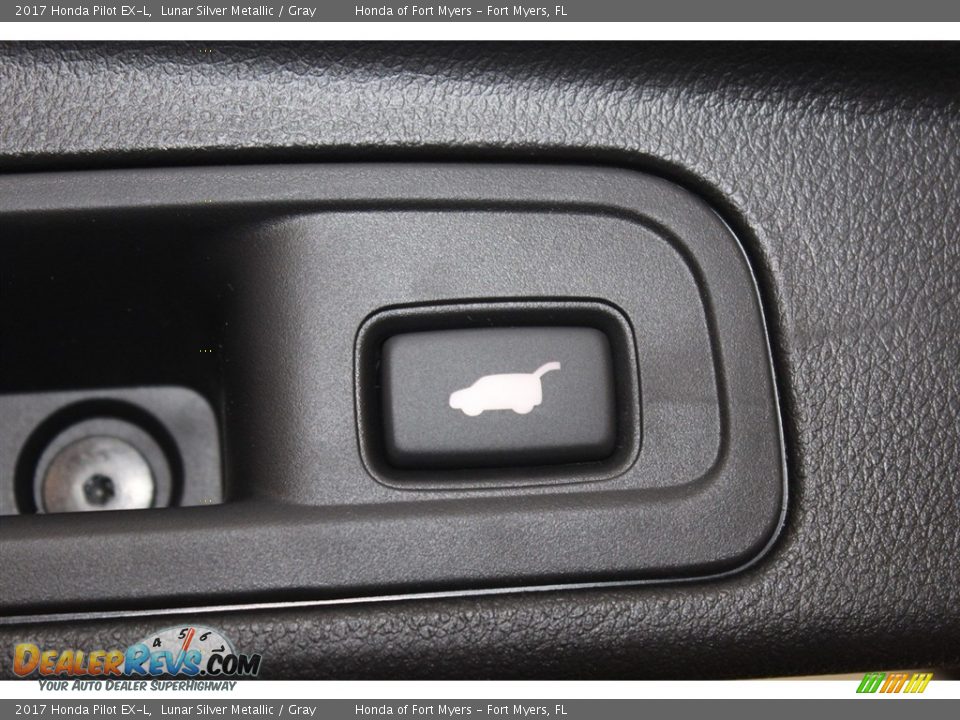 2017 Honda Pilot EX-L Lunar Silver Metallic / Gray Photo #26