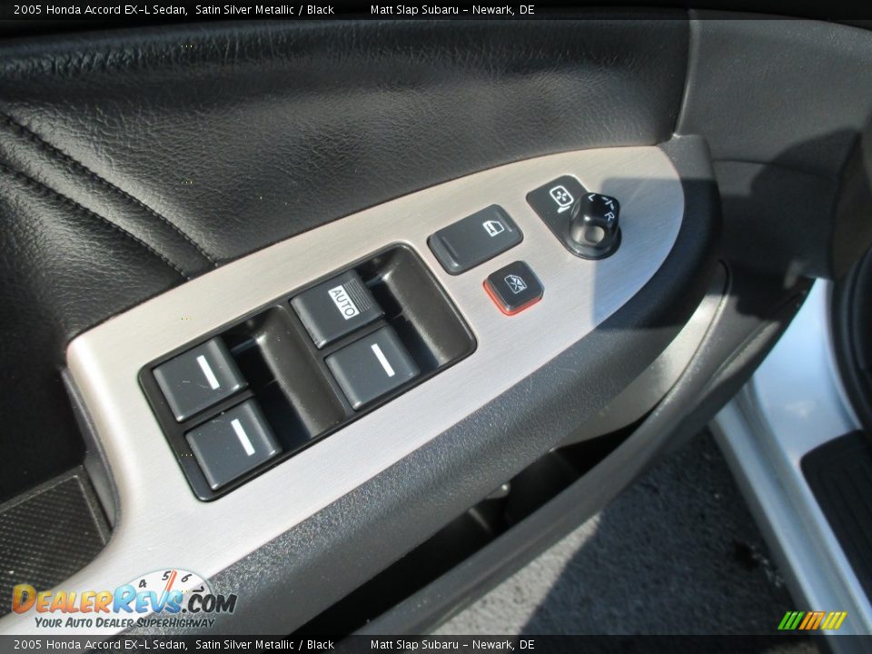 2005 Honda Accord EX-L Sedan Satin Silver Metallic / Black Photo #14