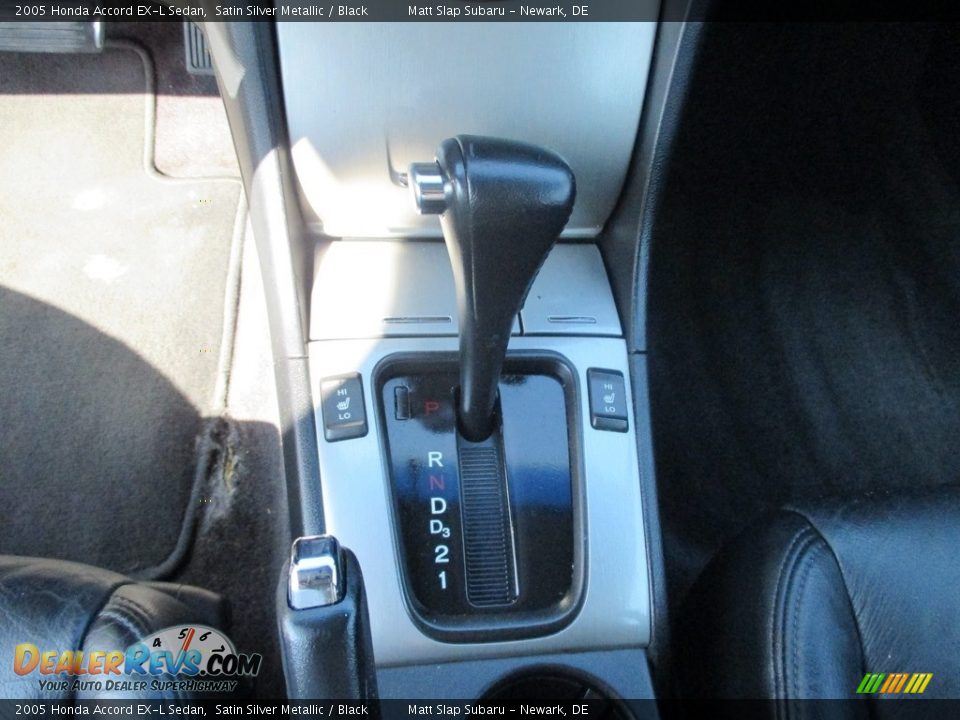 2005 Honda Accord EX-L Sedan Satin Silver Metallic / Black Photo #25