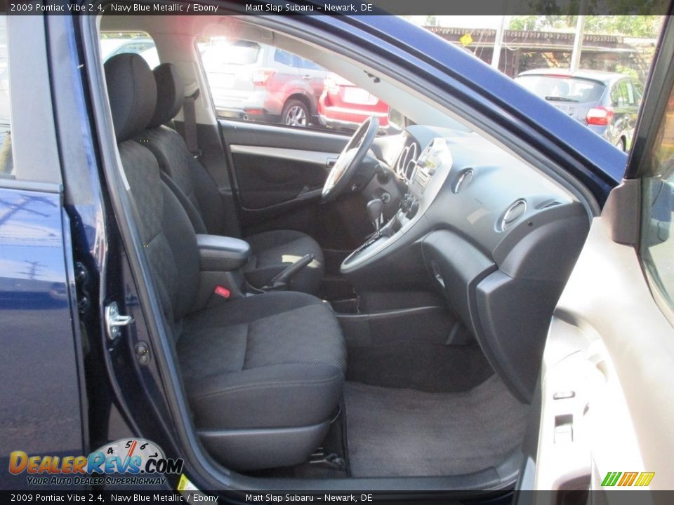 2009 Pontiac Vibe 2.4 Navy Blue Metallic / Ebony Photo #17
