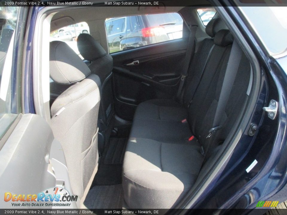 2009 Pontiac Vibe 2.4 Navy Blue Metallic / Ebony Photo #20