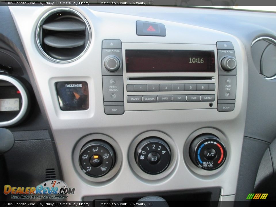 2009 Pontiac Vibe 2.4 Navy Blue Metallic / Ebony Photo #24