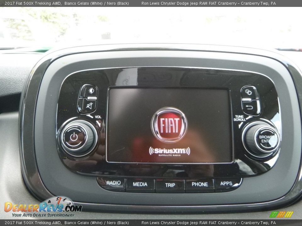 2017 Fiat 500X Trekking AWD Bianco Gelato (White) / Nero (Black) Photo #16