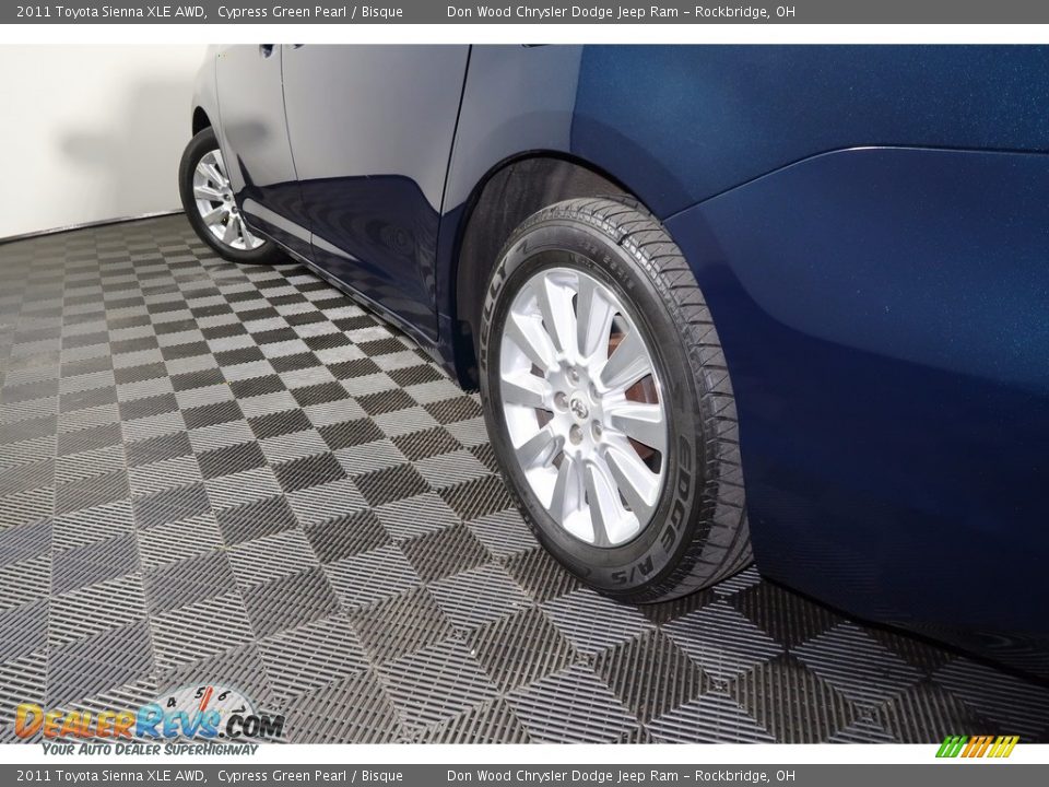 2011 Toyota Sienna XLE AWD Cypress Green Pearl / Bisque Photo #18