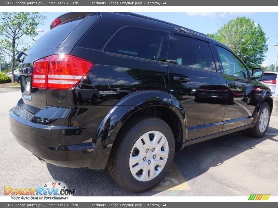 2017 Dodge Journey SE Pitch Black / Black Photo #3