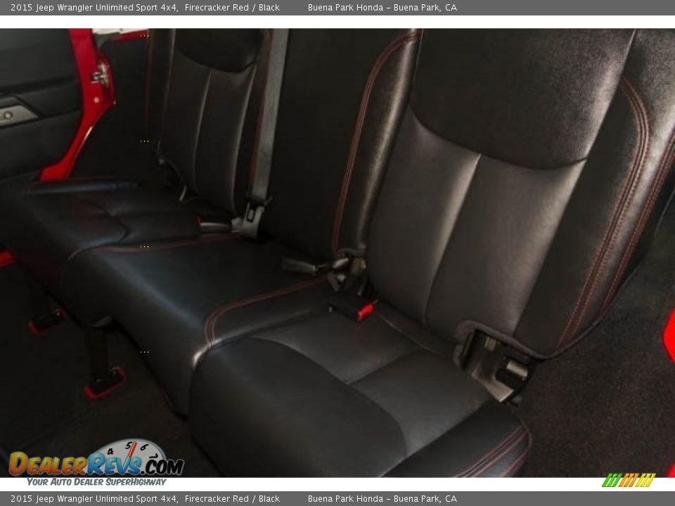 2015 Jeep Wrangler Unlimited Sport 4x4 Firecracker Red / Black Photo #13