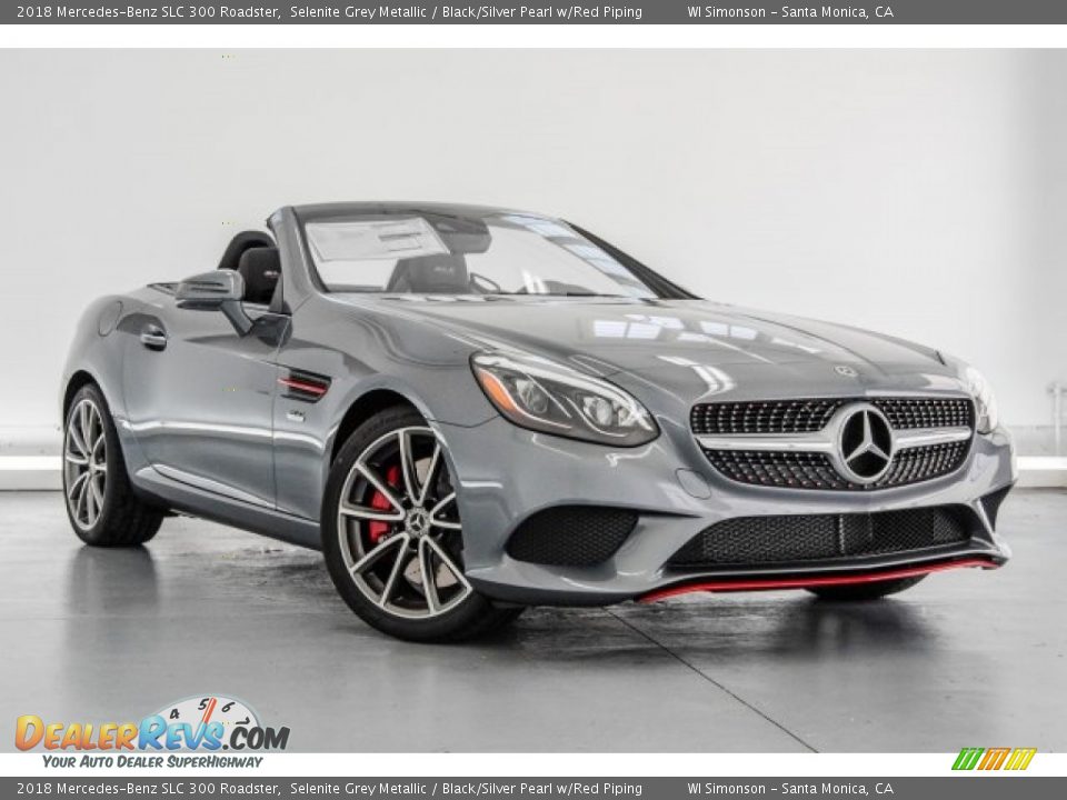 Front 3/4 View of 2018 Mercedes-Benz SLC 300 Roadster Photo #13