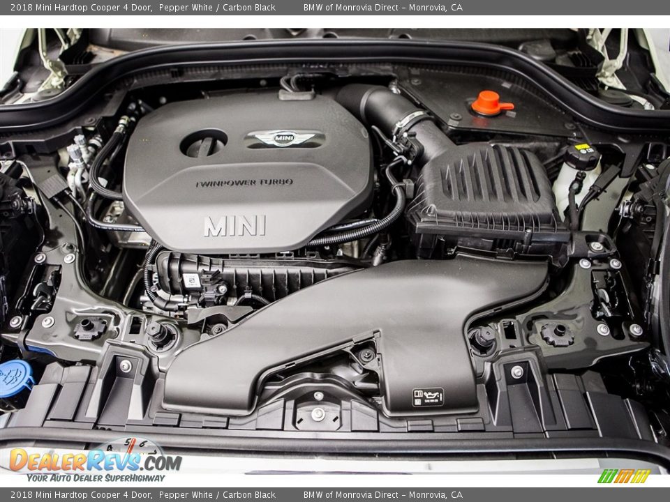 2018 Mini Hardtop Cooper 4 Door Pepper White / Carbon Black Photo #8