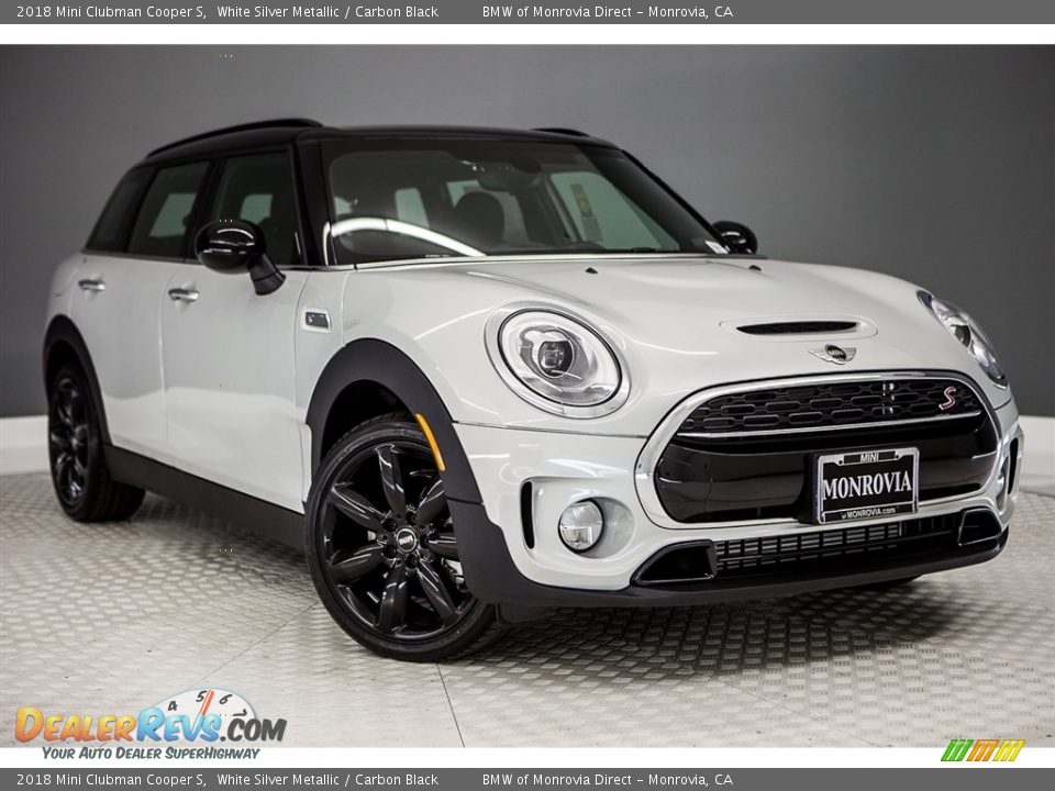Front 3/4 View of 2018 Mini Clubman Cooper S Photo #12