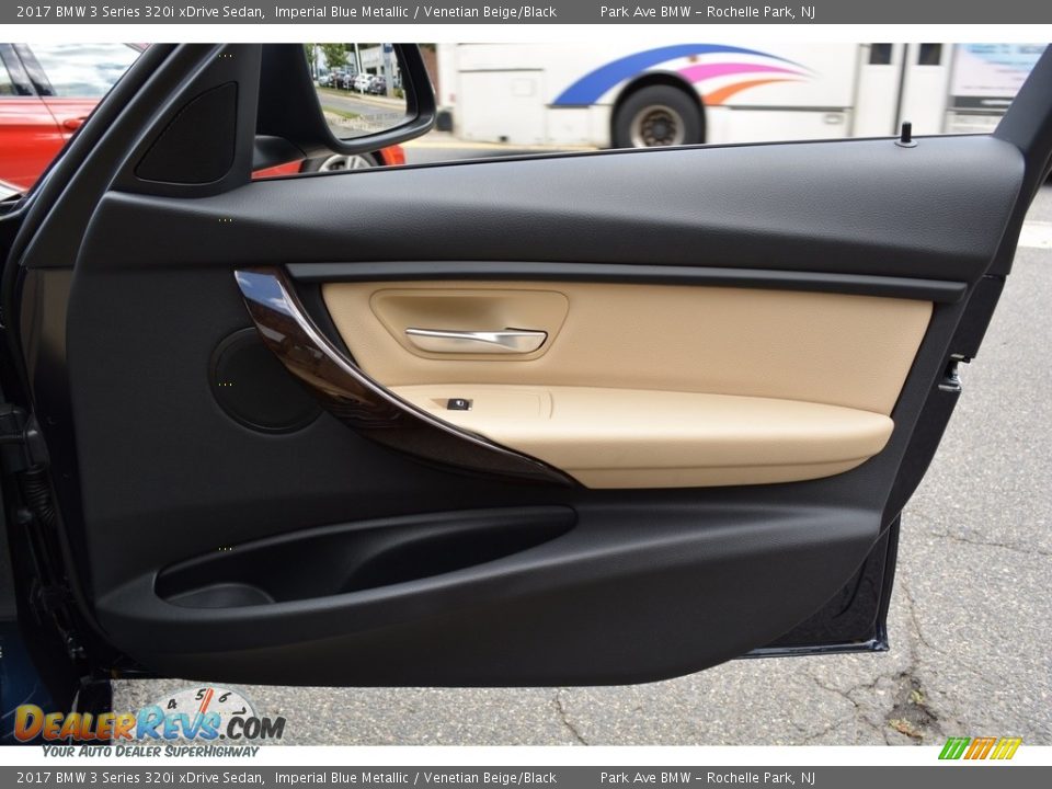 2017 BMW 3 Series 320i xDrive Sedan Imperial Blue Metallic / Venetian Beige/Black Photo #26