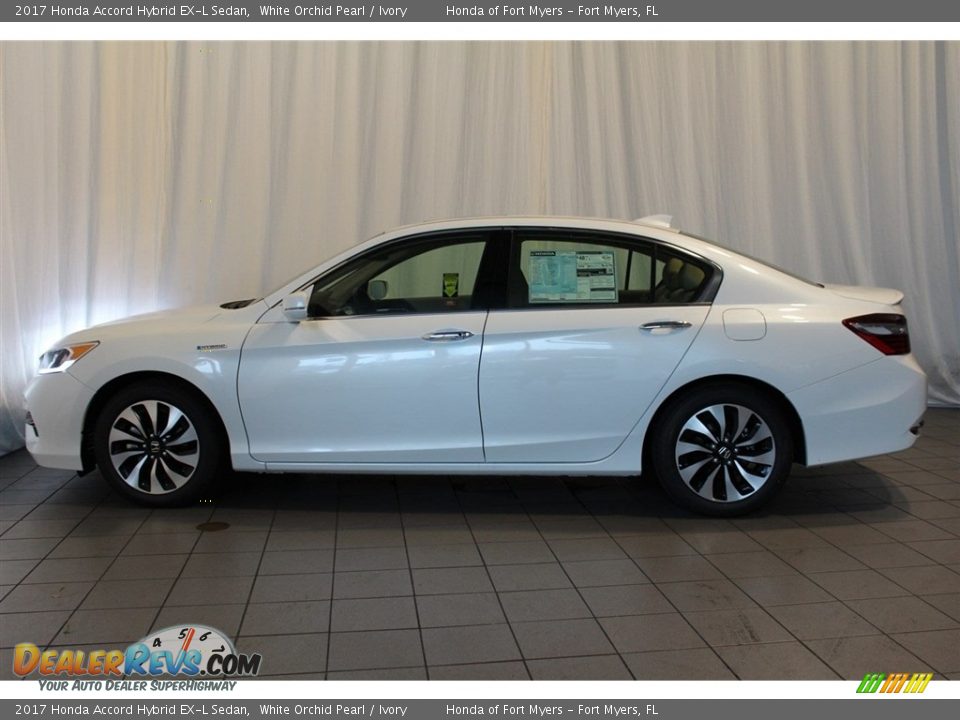 2017 Honda Accord Hybrid EX-L Sedan White Orchid Pearl / Ivory Photo #5