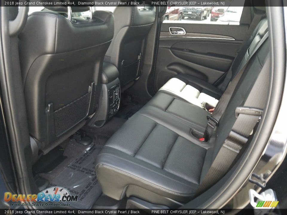 2018 Jeep Grand Cherokee Limited 4x4 Diamond Black Crystal Pearl / Black Photo #9