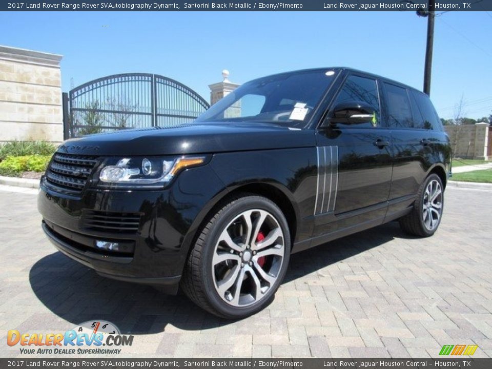 Front 3/4 View of 2017 Land Rover Range Rover SVAutobiography Dynamic Photo #10