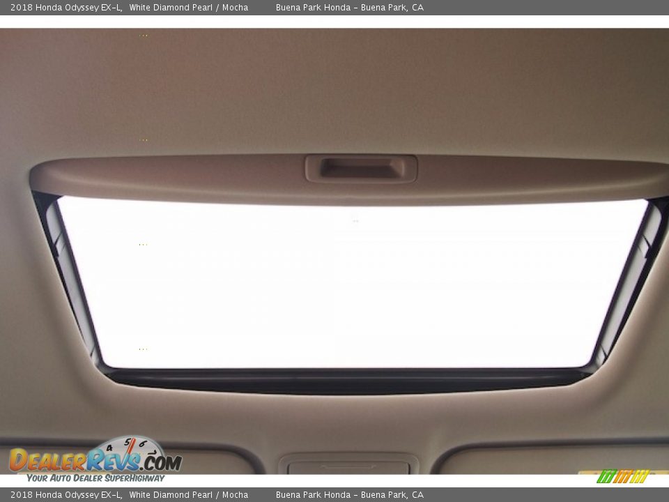 2018 Honda Odyssey EX-L White Diamond Pearl / Mocha Photo #15