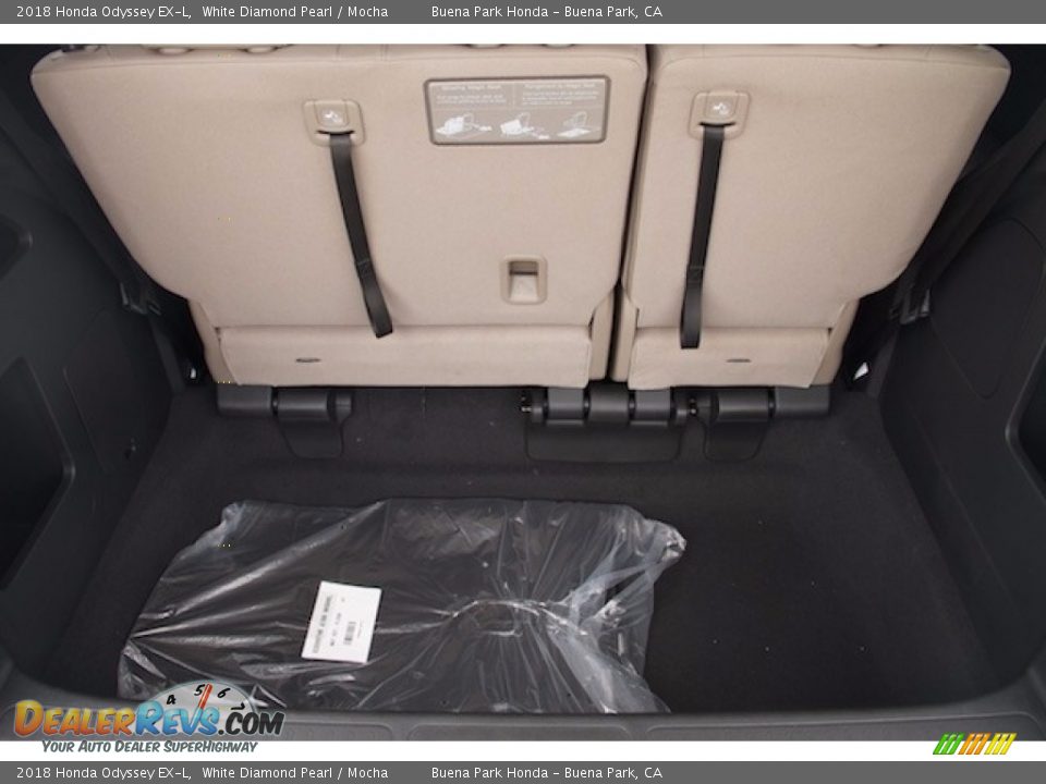 2018 Honda Odyssey EX-L White Diamond Pearl / Mocha Photo #16