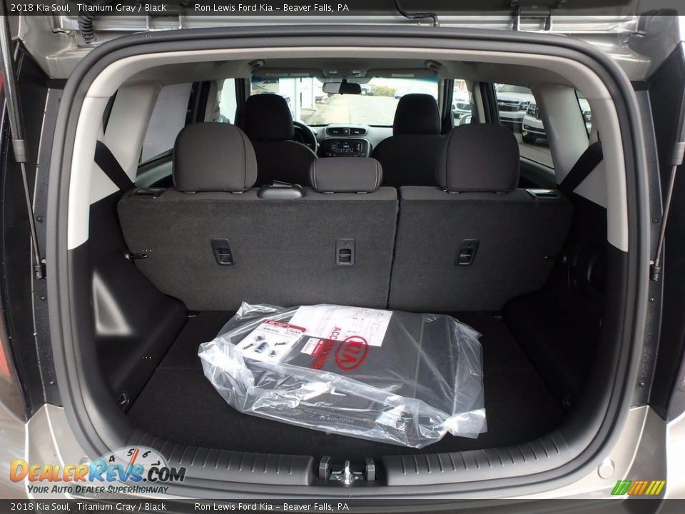 2018 Kia Soul Titanium Gray / Black Photo #4