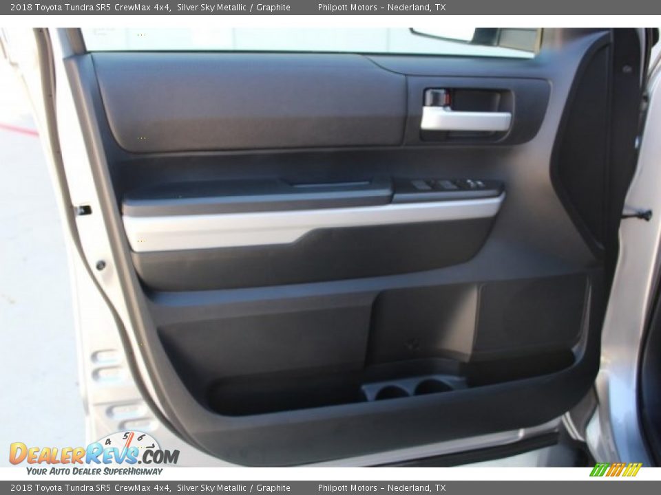 2018 Toyota Tundra SR5 CrewMax 4x4 Silver Sky Metallic / Graphite Photo #8