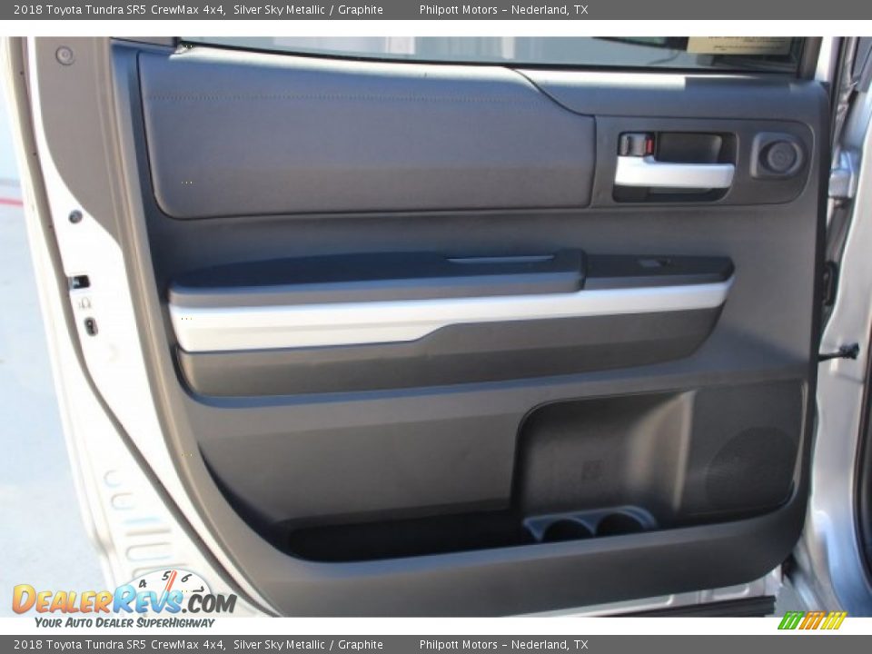 2018 Toyota Tundra SR5 CrewMax 4x4 Silver Sky Metallic / Graphite Photo #17