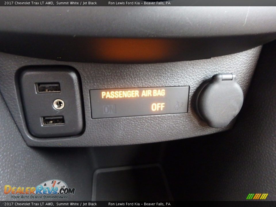 2017 Chevrolet Trax LT AWD Summit White / Jet Black Photo #19
