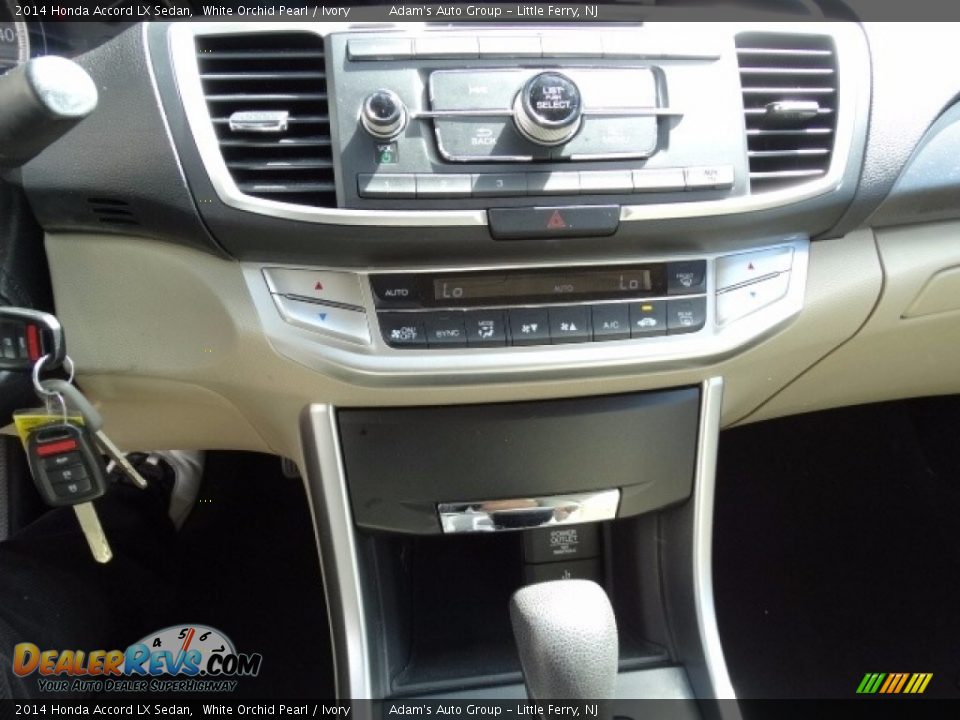 2014 Honda Accord LX Sedan White Orchid Pearl / Ivory Photo #19
