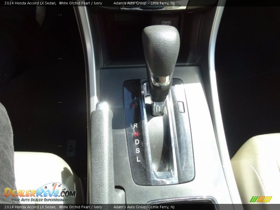2014 Honda Accord LX Sedan White Orchid Pearl / Ivory Photo #20