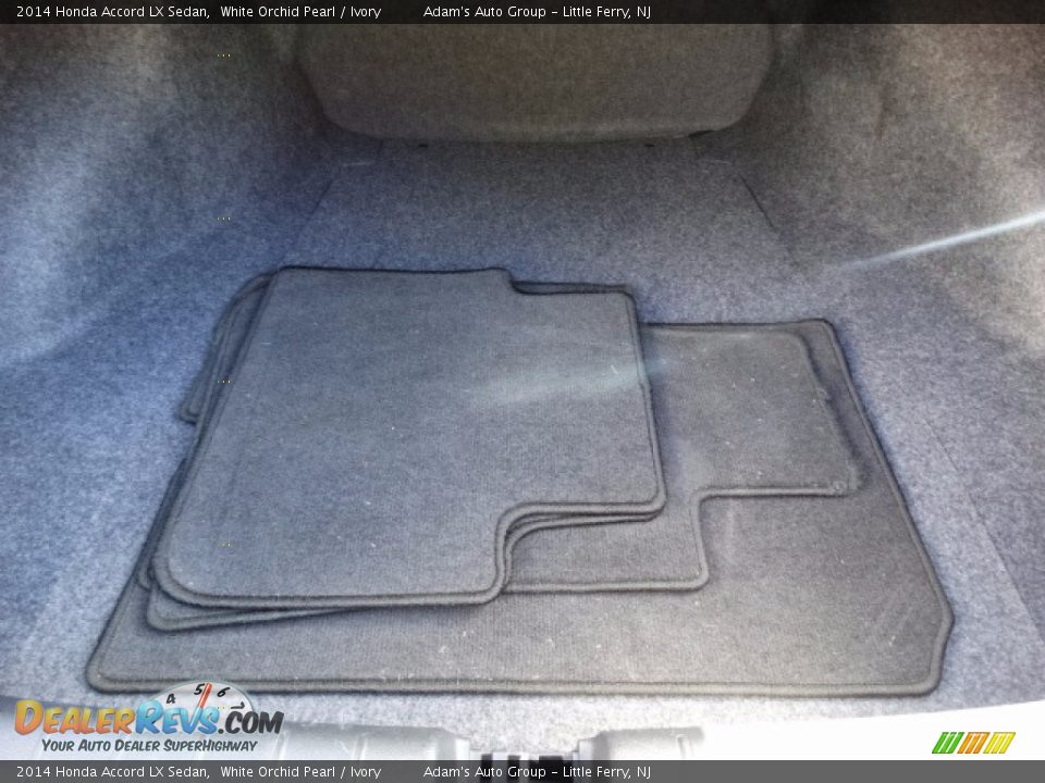 2014 Honda Accord LX Sedan White Orchid Pearl / Ivory Photo #24