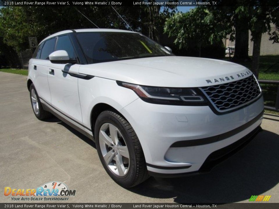 2018 Land Rover Range Rover Velar S Yulong White Metallic / Ebony Photo #2