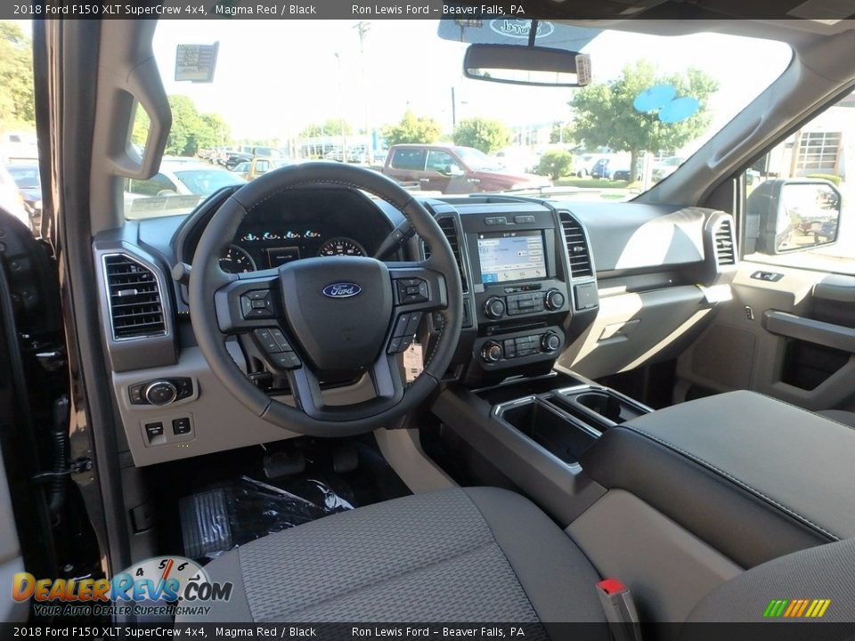 Black Interior - 2018 Ford F150 XLT SuperCrew 4x4 Photo #12