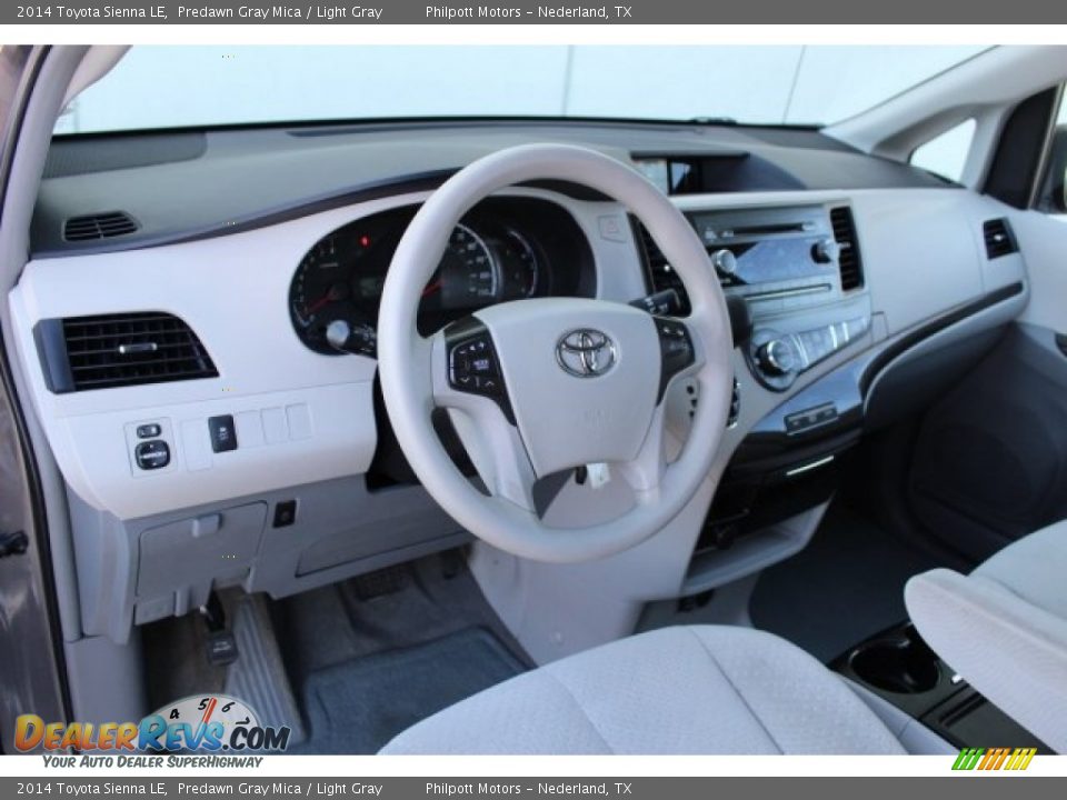 2014 Toyota Sienna LE Predawn Gray Mica / Light Gray Photo #11