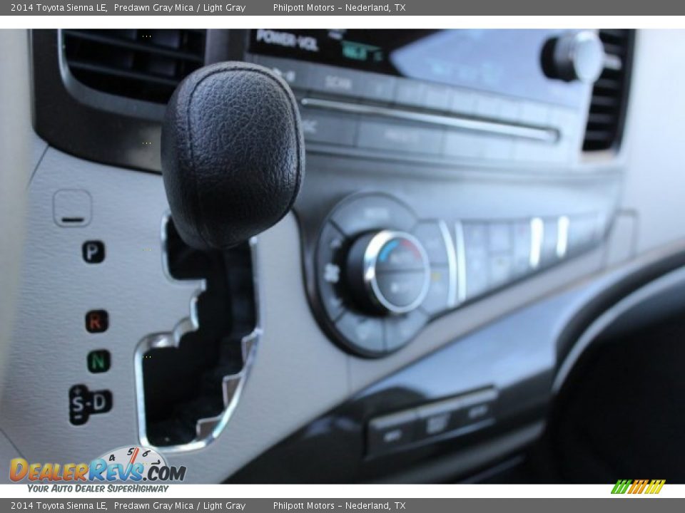 2014 Toyota Sienna LE Predawn Gray Mica / Light Gray Photo #16