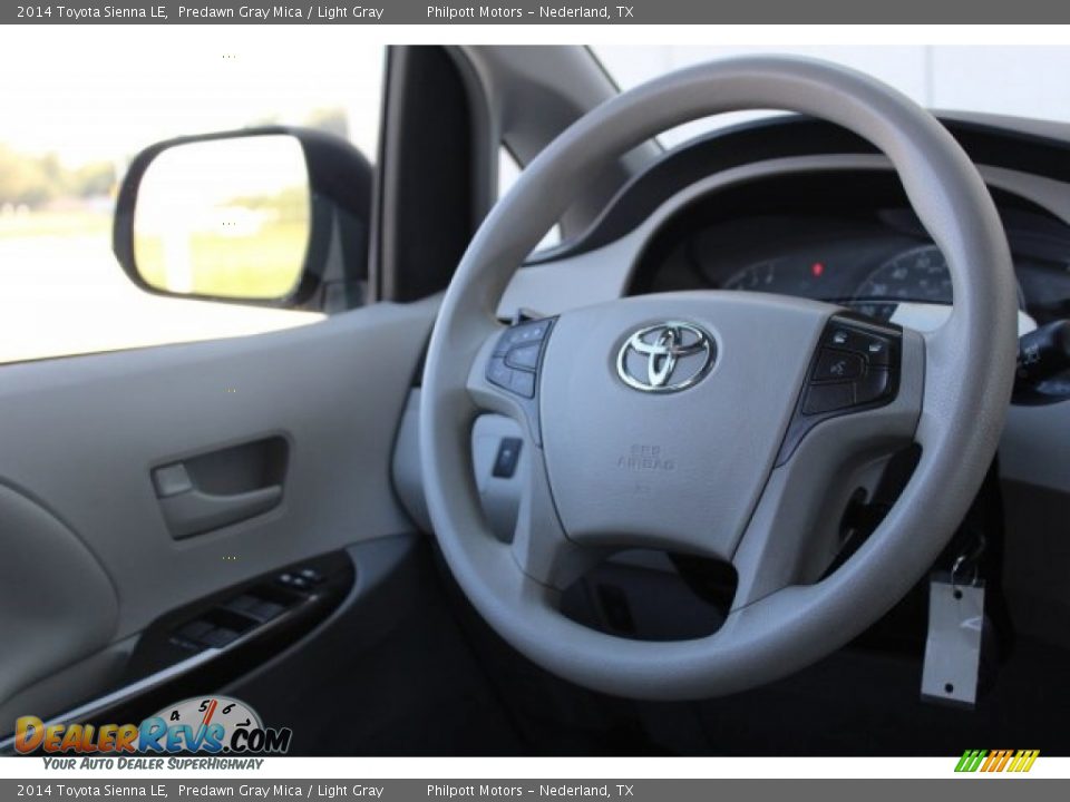 2014 Toyota Sienna LE Predawn Gray Mica / Light Gray Photo #23