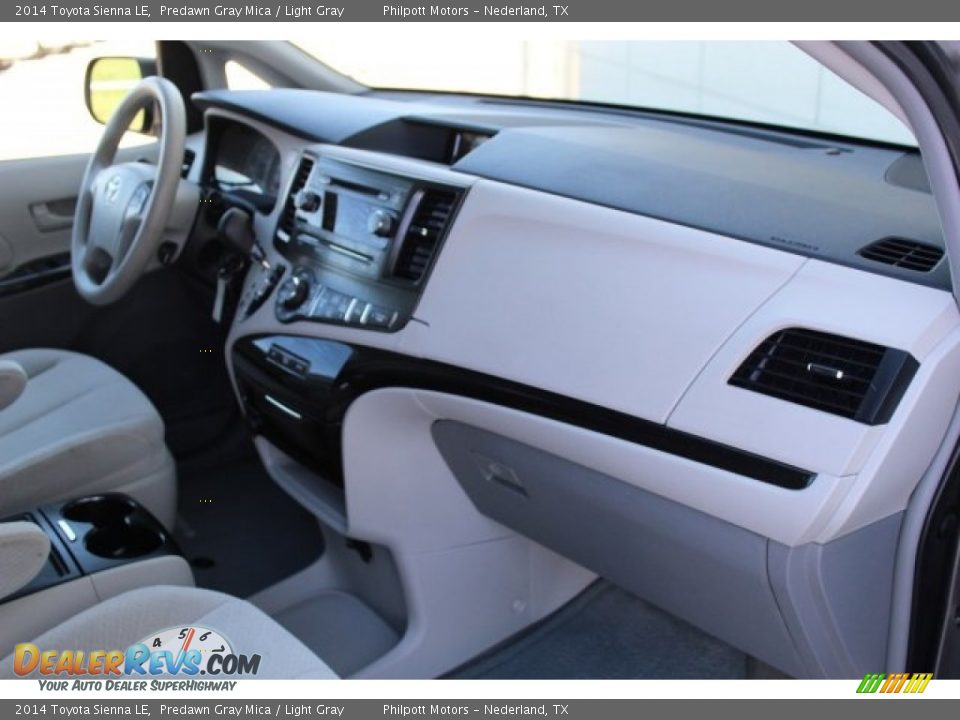 2014 Toyota Sienna LE Predawn Gray Mica / Light Gray Photo #29