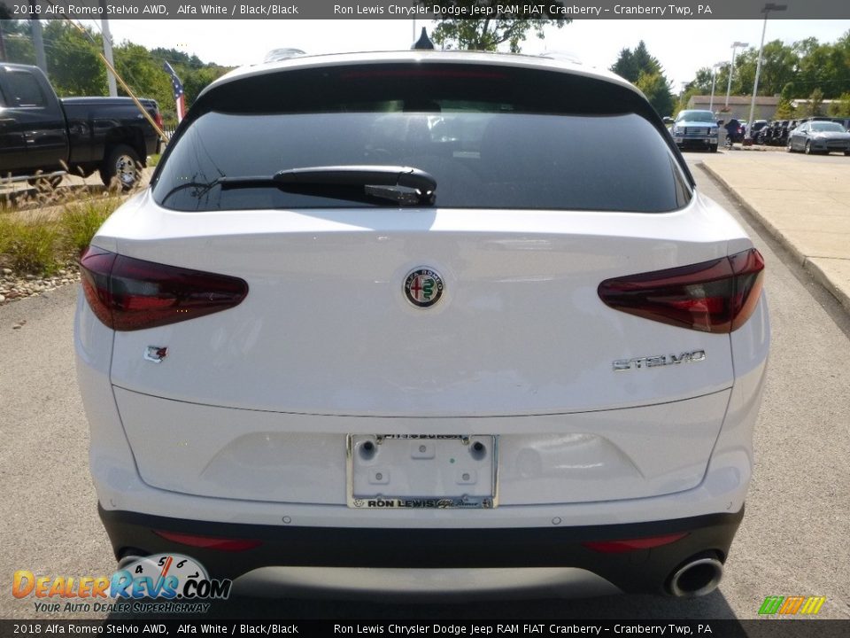 2018 Alfa Romeo Stelvio AWD Alfa White / Black/Black Photo #6