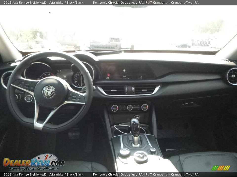 2018 Alfa Romeo Stelvio AWD Alfa White / Black/Black Photo #18