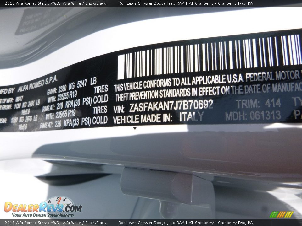 2018 Alfa Romeo Stelvio AWD Alfa White / Black/Black Photo #21