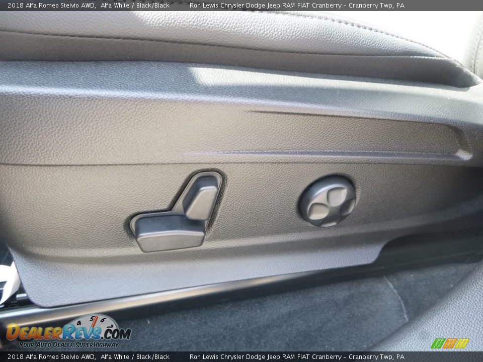 2018 Alfa Romeo Stelvio AWD Alfa White / Black/Black Photo #23