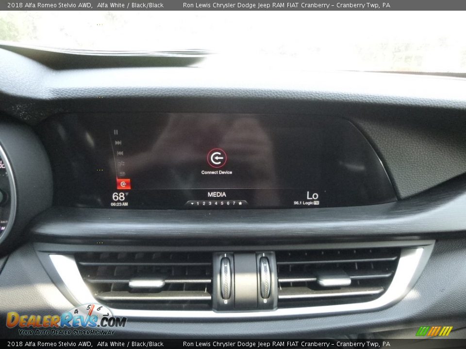 2018 Alfa Romeo Stelvio AWD Alfa White / Black/Black Photo #24